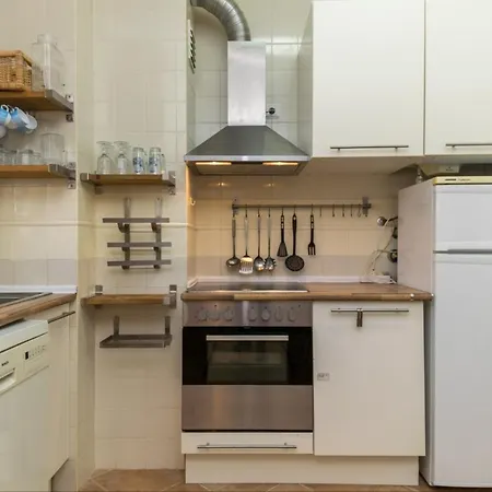 Akisol Monroe Apartment